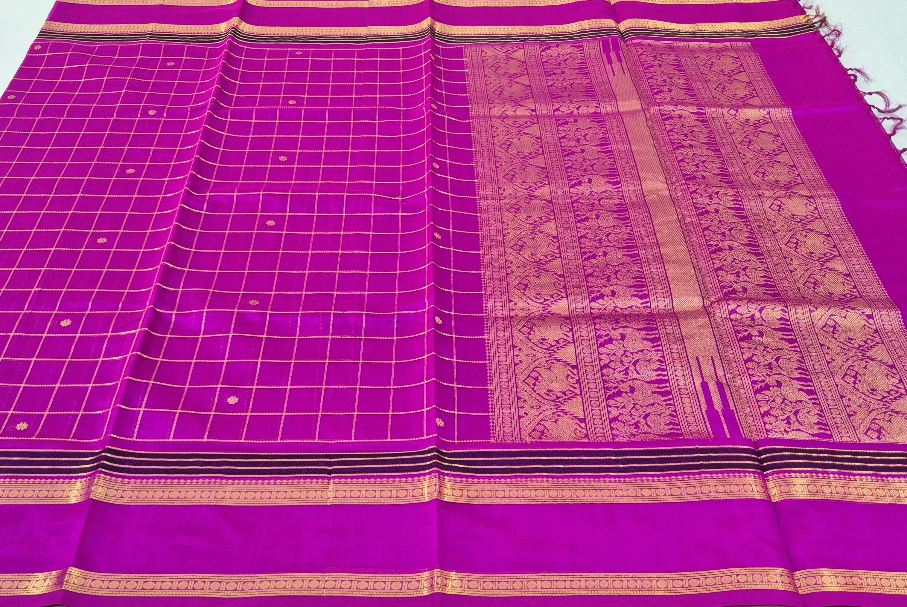 Zari Kissed Silkcotton Saree -55