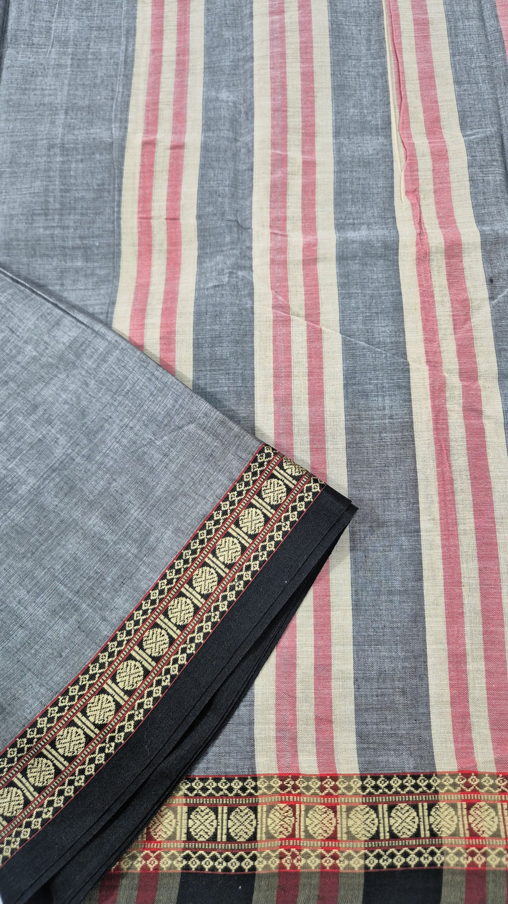 Narayanpet Cotton Saree in Rudraksham Border -GREY