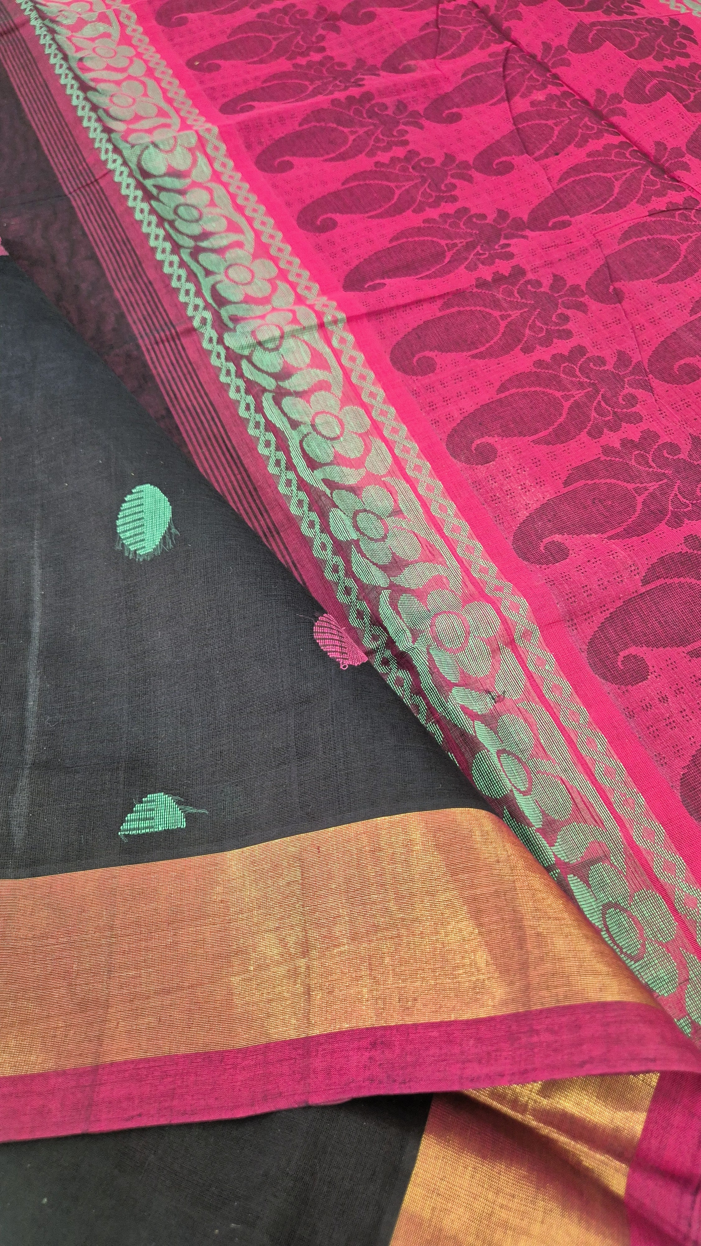 Handloom Polka dot saree -BLK