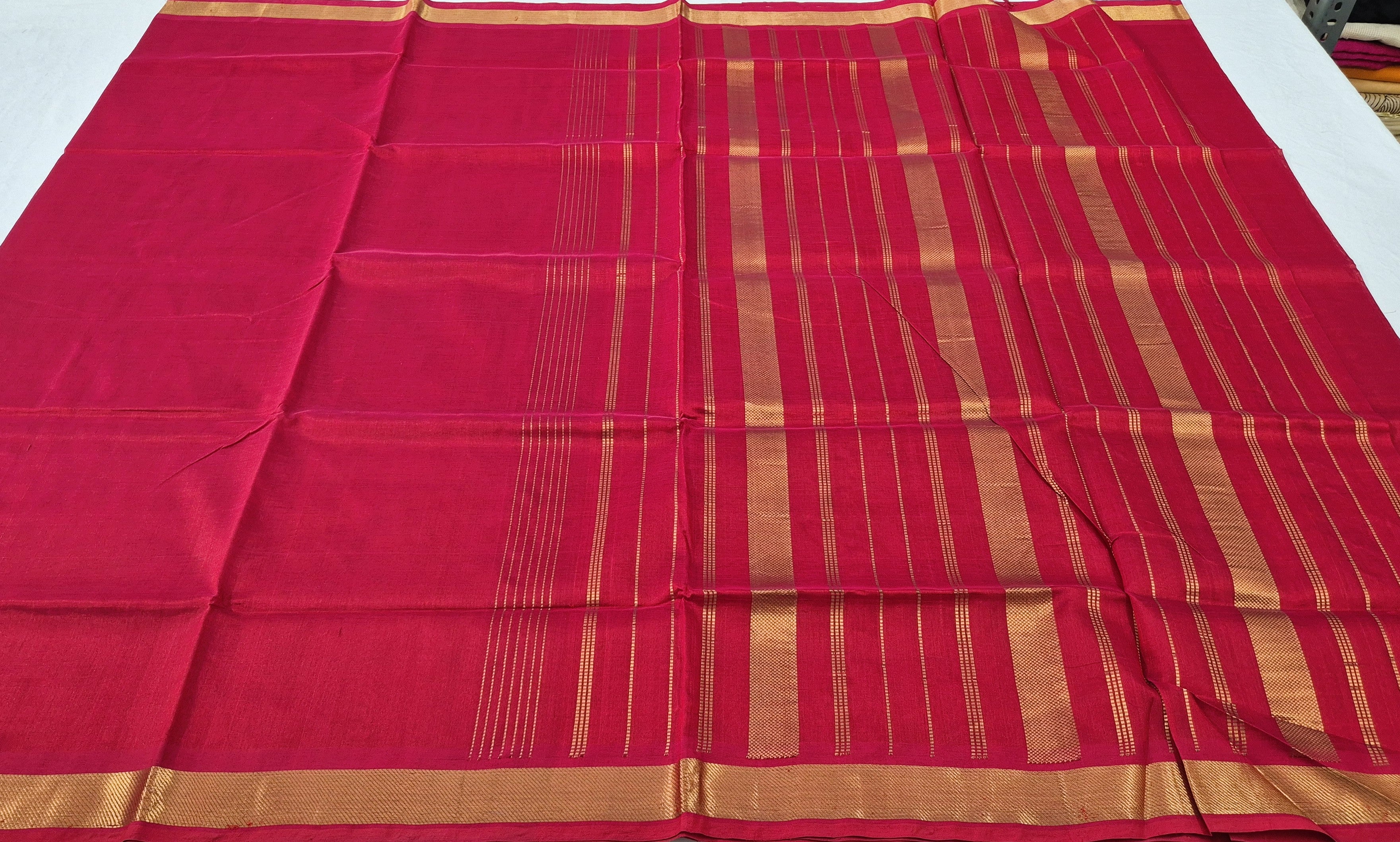 Small border Plain silkcotton saree -Red