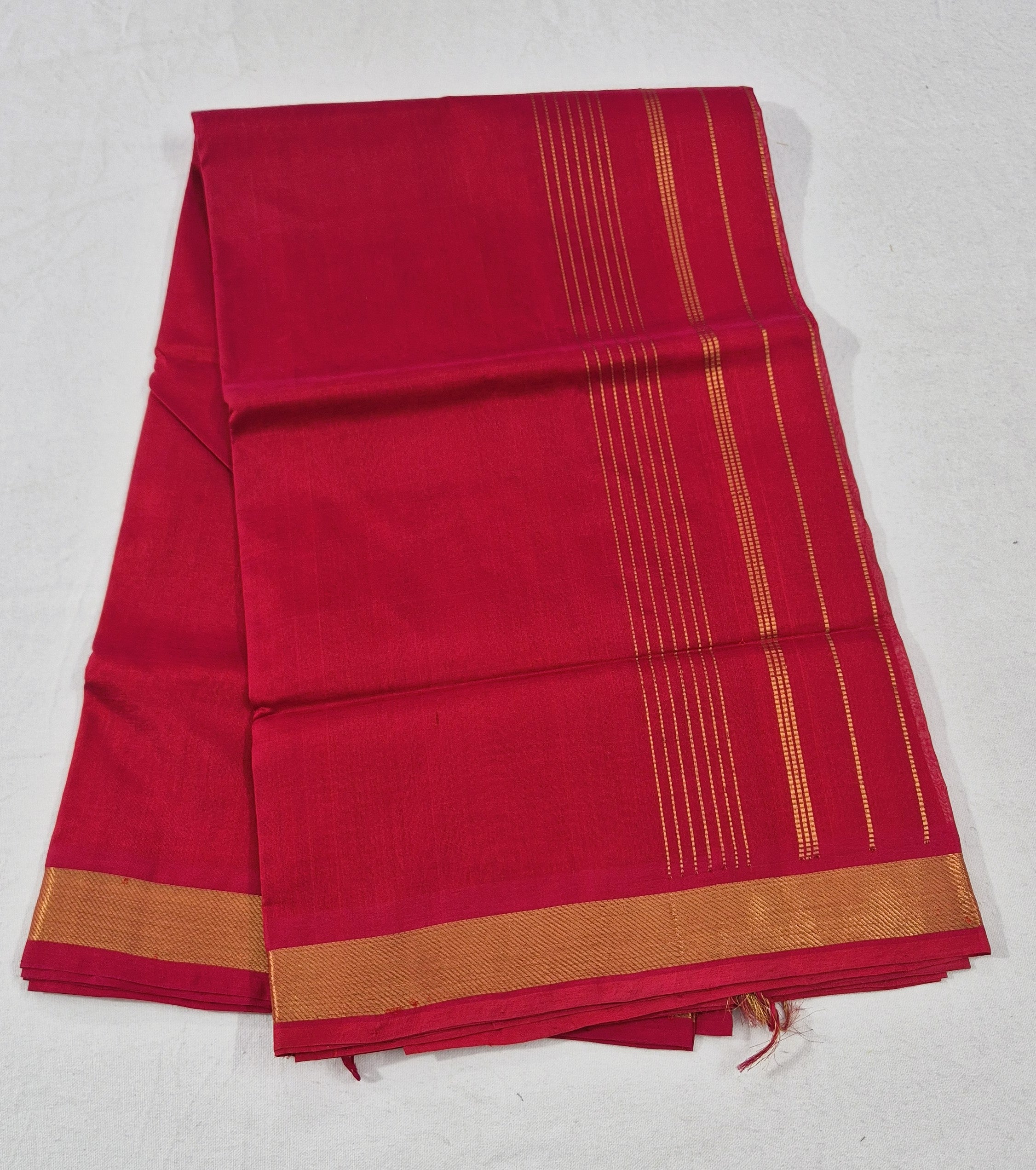 Small border Plain silkcotton saree -Red