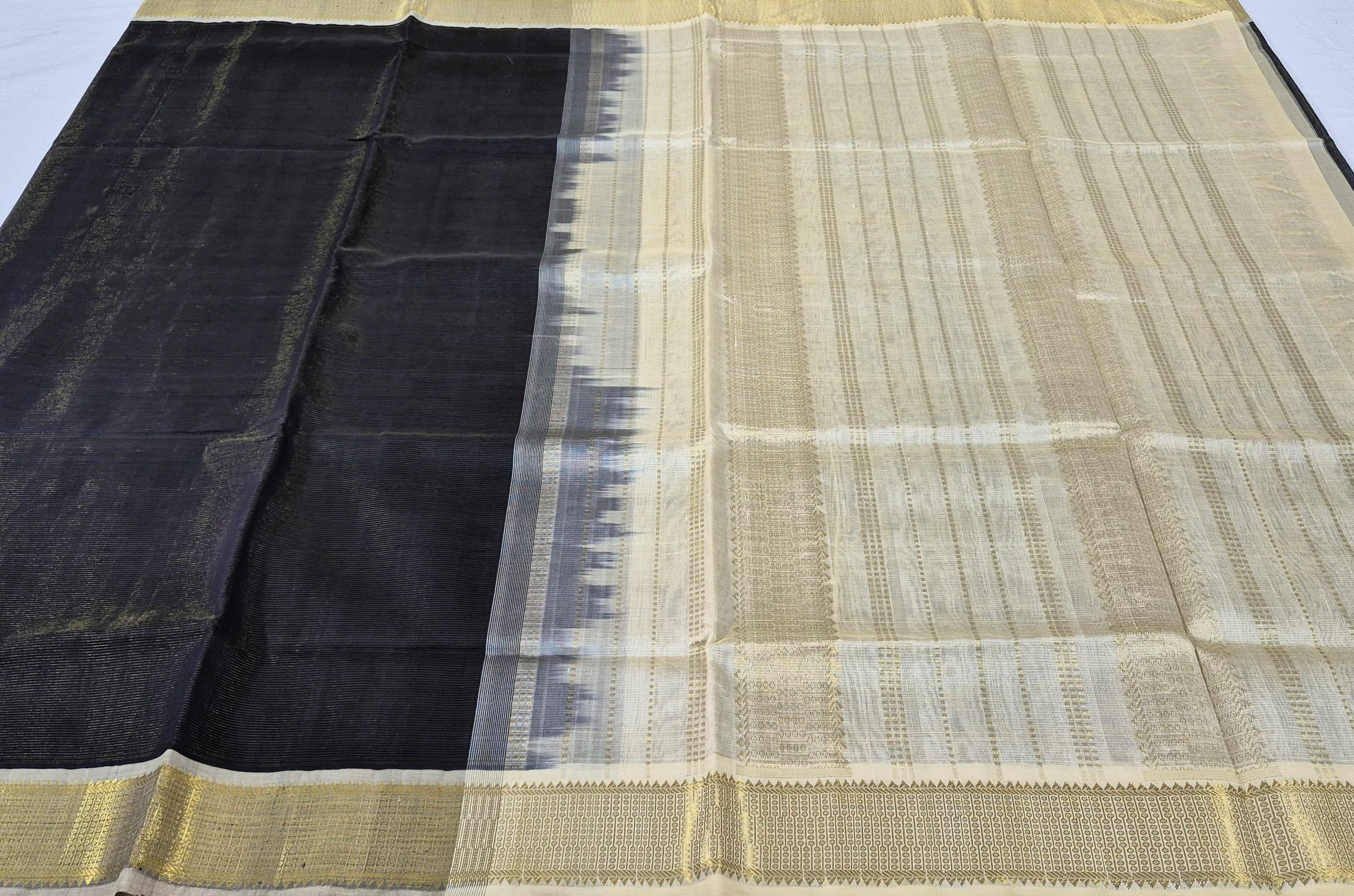Vairaoosi Silkcotton Saree -SKVBL